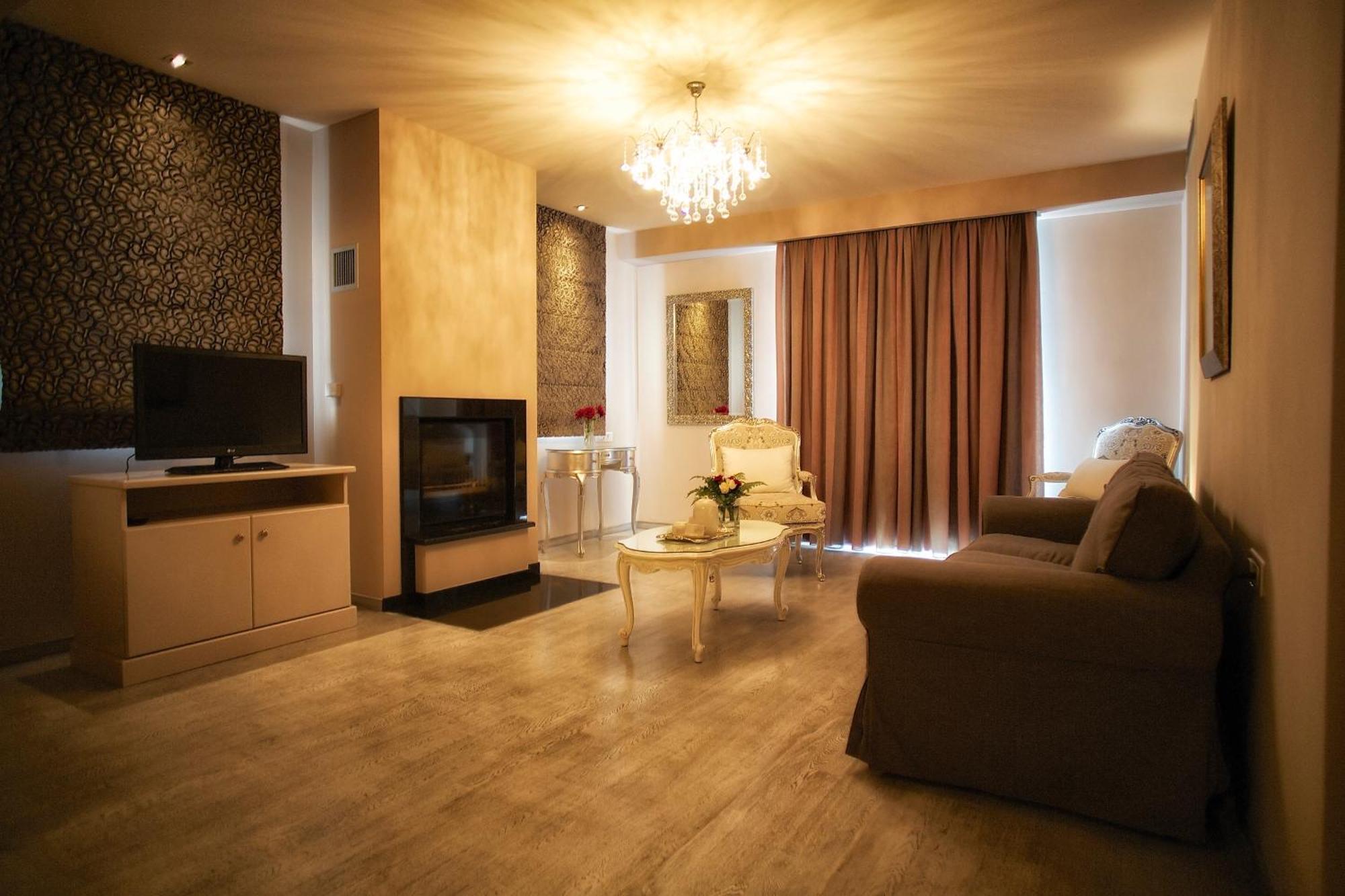 Hondos Classic Hotel & Spa Nestani Dış mekan fotoğraf