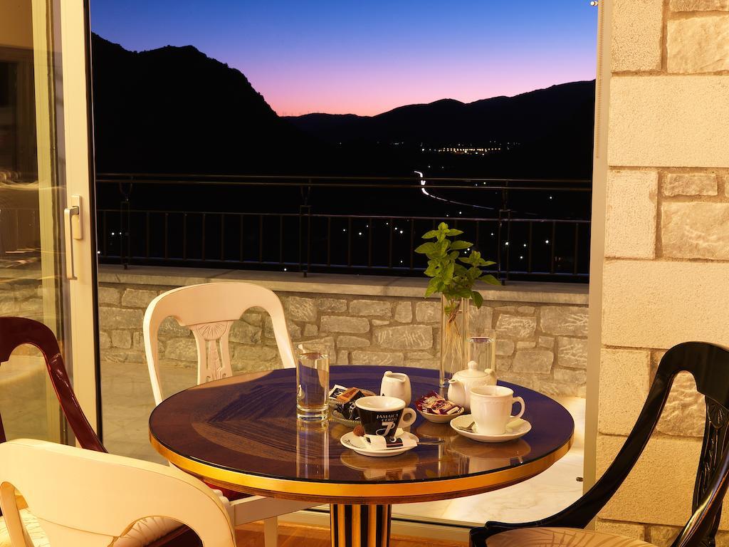 Hondos Classic Hotel & Spa Nestani Dış mekan fotoğraf