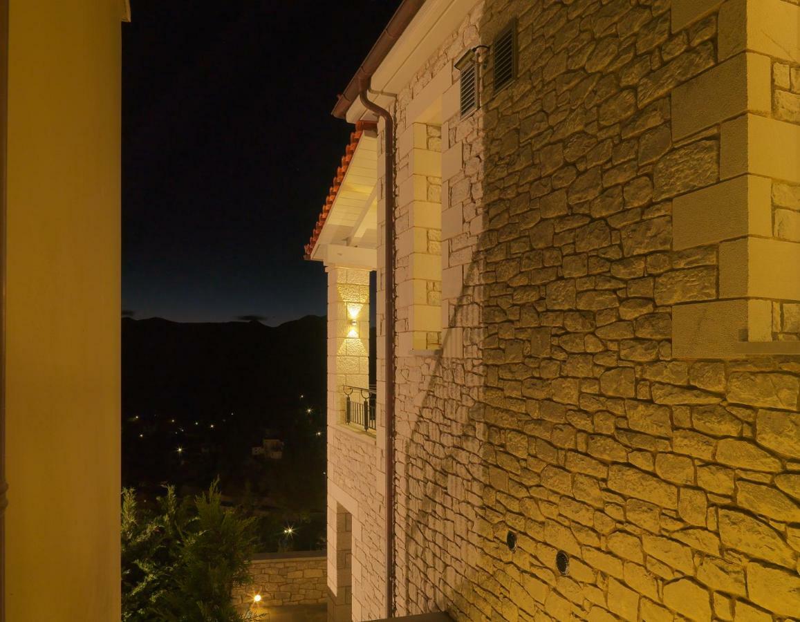 Hondos Classic Hotel & Spa Nestani Dış mekan fotoğraf