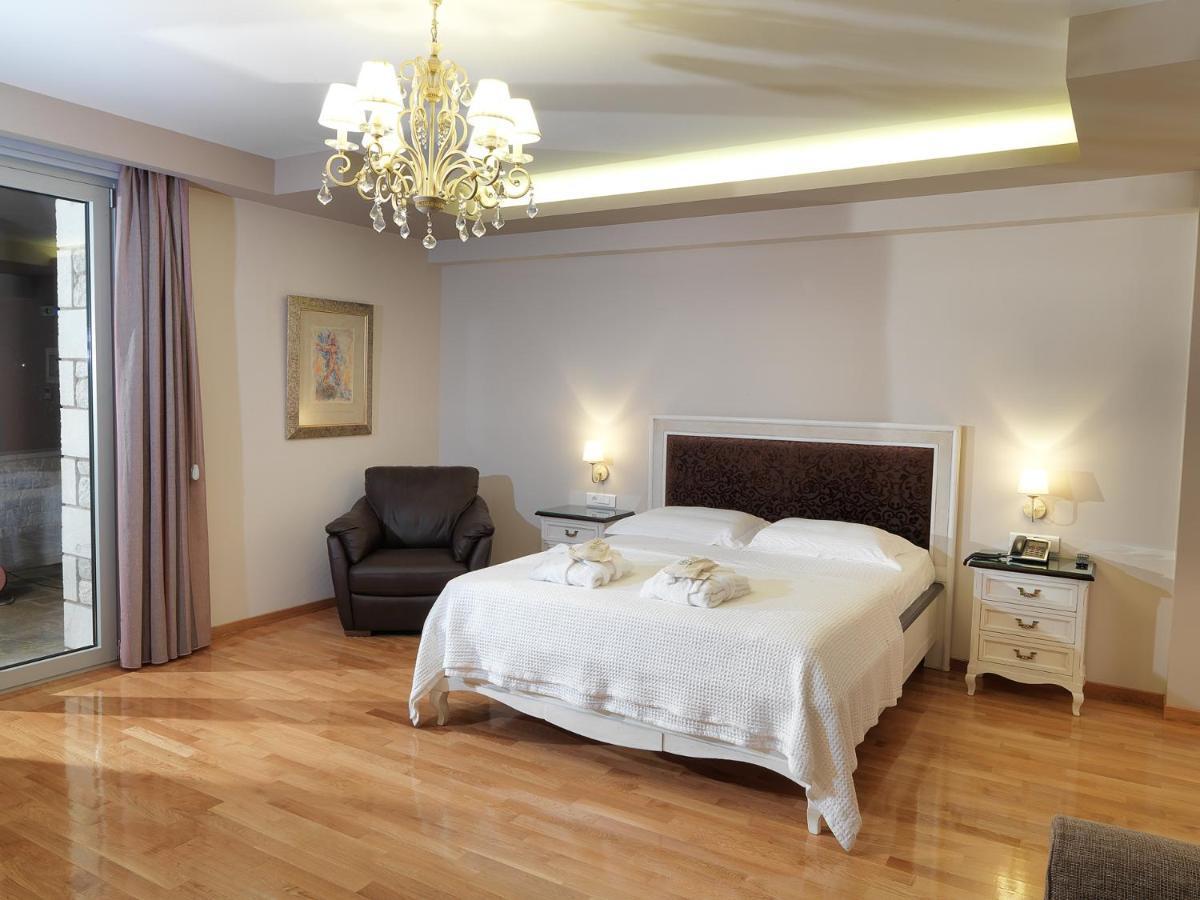 Hondos Classic Hotel & Spa Nestani Dış mekan fotoğraf